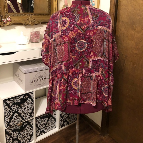 Burgundy floral kimono coverup - Picture 4 of 6